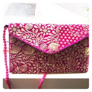 Embroidered clutch purse